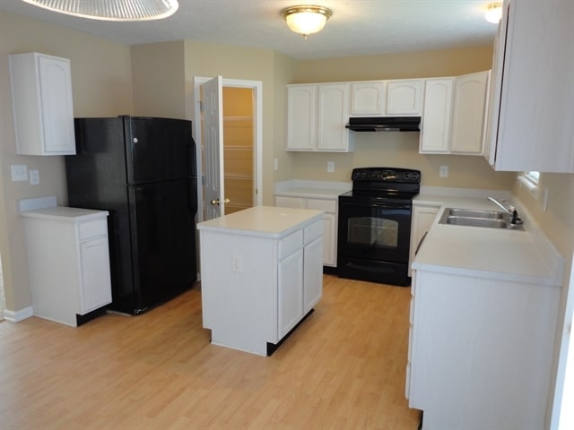 Building Photo - 2328 Salem Park Dr