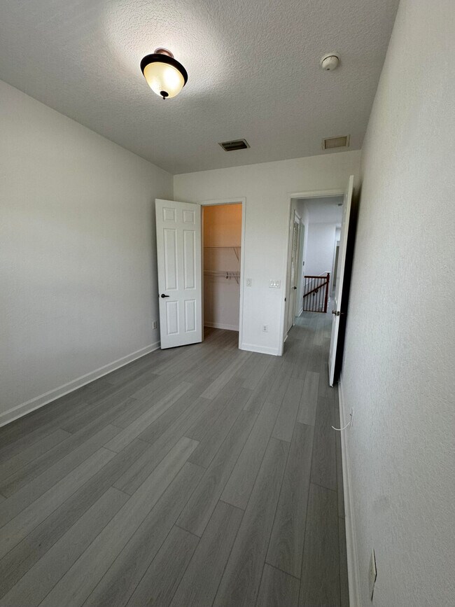 Building Photo - 6074 NW 116th Dr