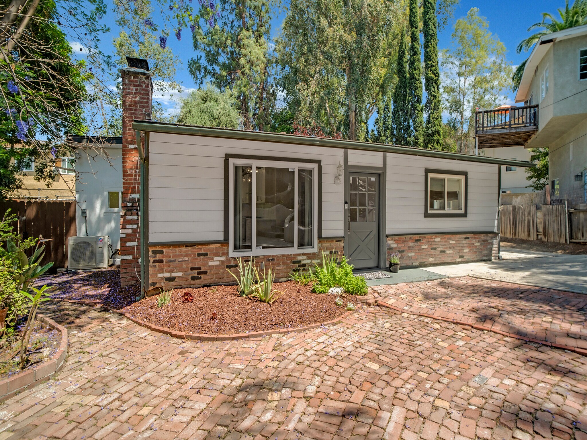 Building Photo - 5338 Campo Rd