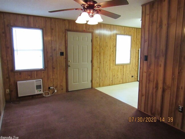 Building Photo - 1313 McNutt Rd
