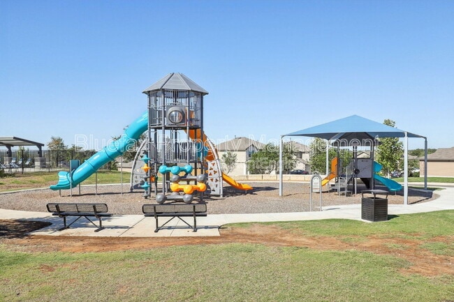 Building Photo - 4712 Paluxy Trl