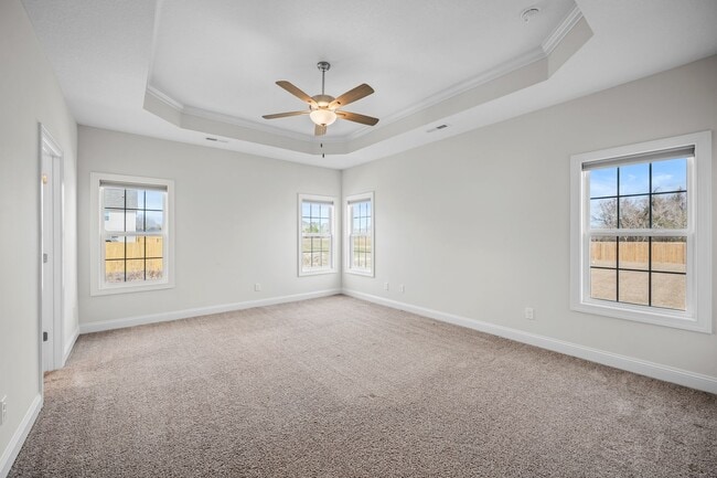 Building Photo - 505 E Black Water Ln