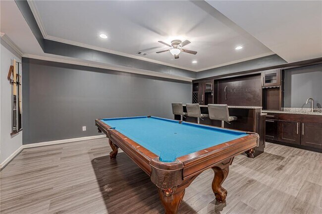 Building Photo - 927 Laurel Wood Ct