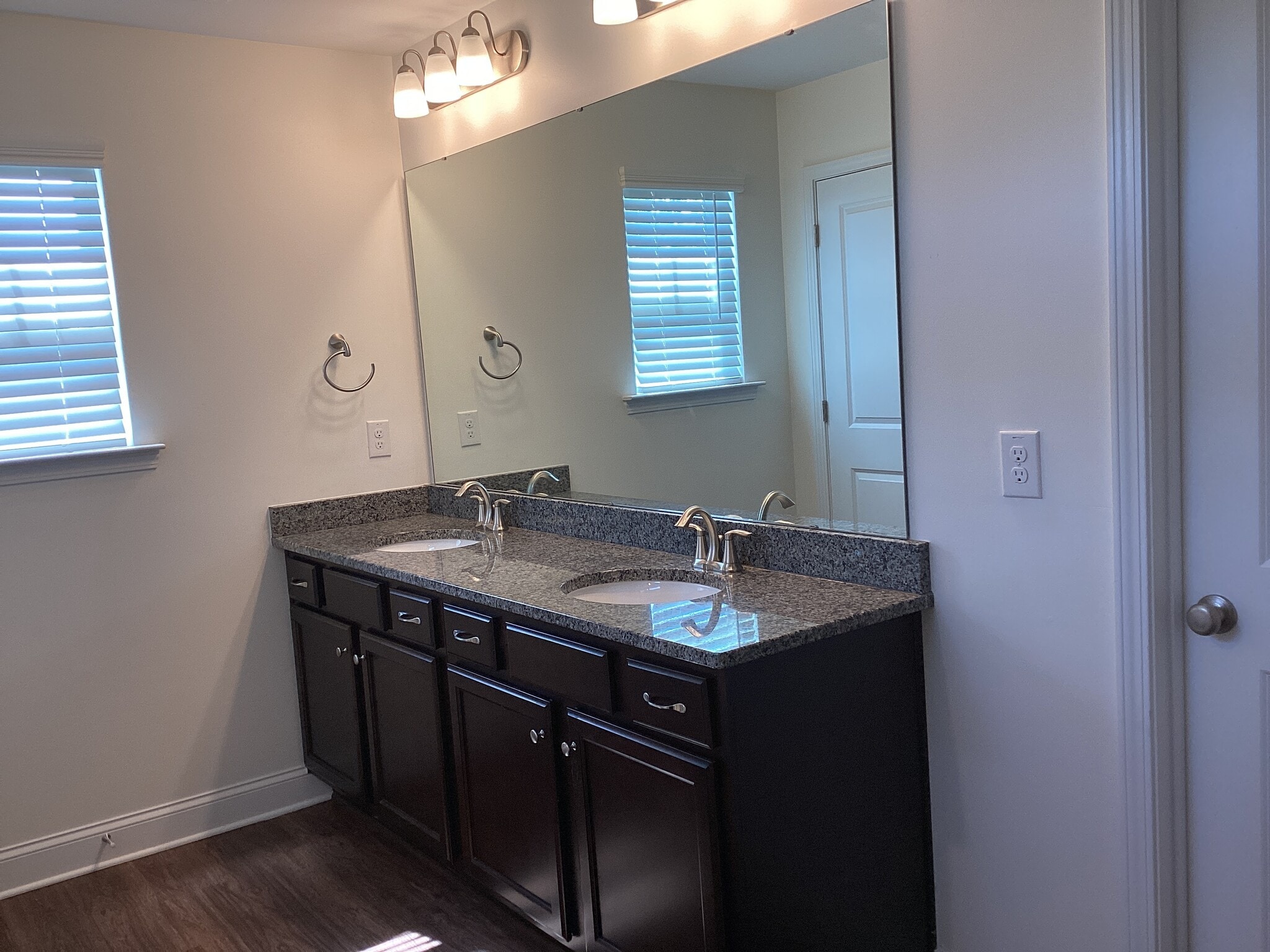 Building Photo - 2339 Campbell Cove Court