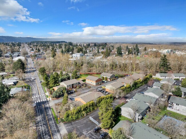 Building Photo - 2 bedroom home in Portsmouth Community!! M...