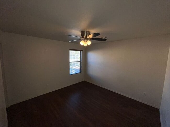 Building Photo - READY TO VIEW NOW! Recently Painted Interi...