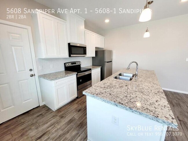 Building Photo - 5608 Sandpiper Ave