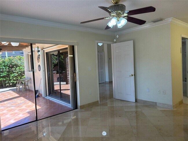 Building Photo - 14670 SW 49th St