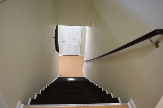 Building Photo - 508 Bloomfield Ave