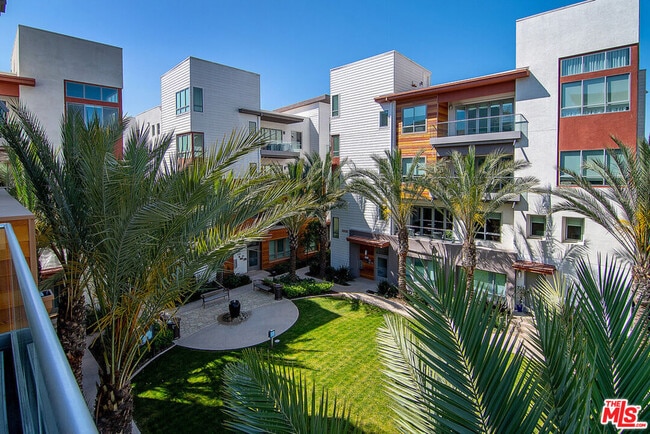 Building Photo - 5695 Goldeneye Ct