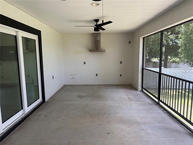 Building Photo - 16382 SE 83rd Ave