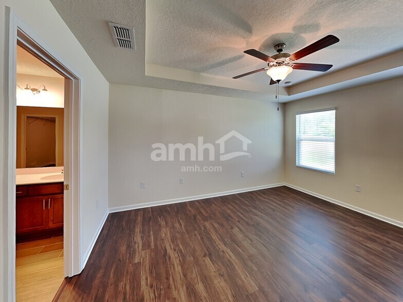 Building Photo - 40 N Hamilton Springs Rd