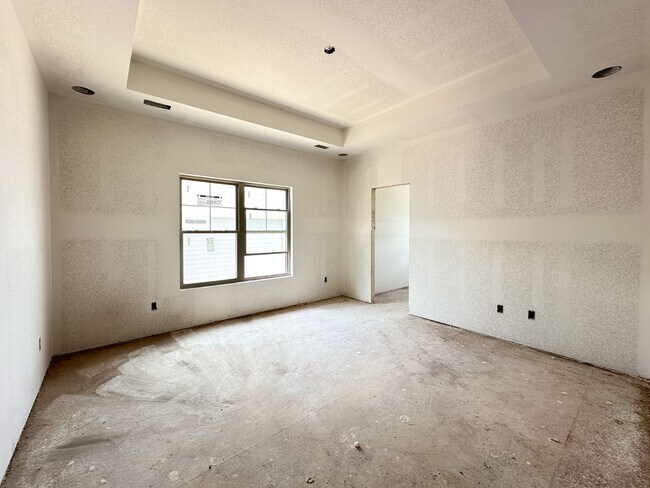 Building Photo - 4305 W Bronco Dr
