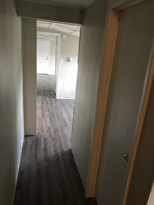 Building Photo - 17 E Louther St