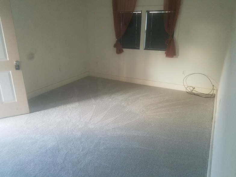 Building Photo - 718 Orange St