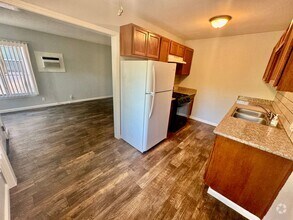 Building Photo - Newly Renovated 1bd/1bth Apartment Available!