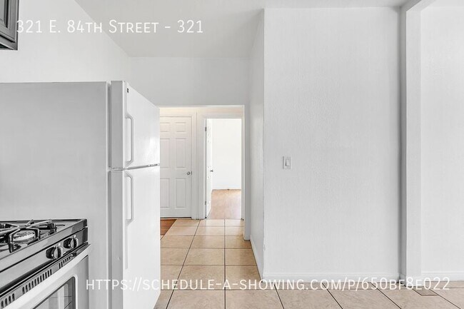 Building Photo - 321 E 84th St