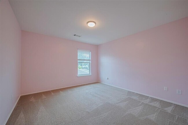 Building Photo - 3927 Flatwood Dr