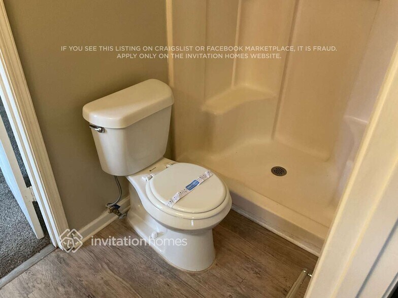 Building Photo - 4745 N View Rd NW