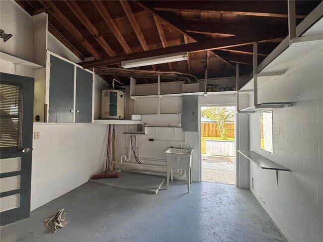 Building Photo - 9950 52nd Terrace N