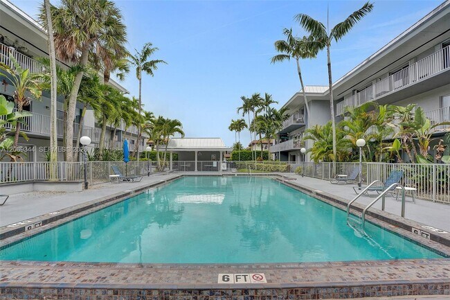Building Photo - 7401 SW 82nd St