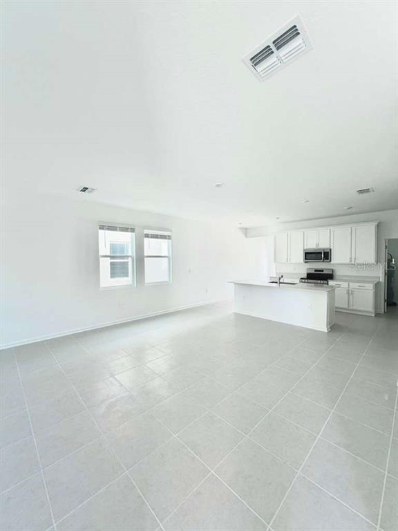 Building Photo - 5996 Zen Wy