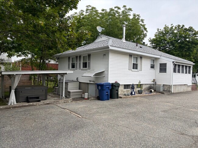Building Photo - 11 Eden Glen Ave