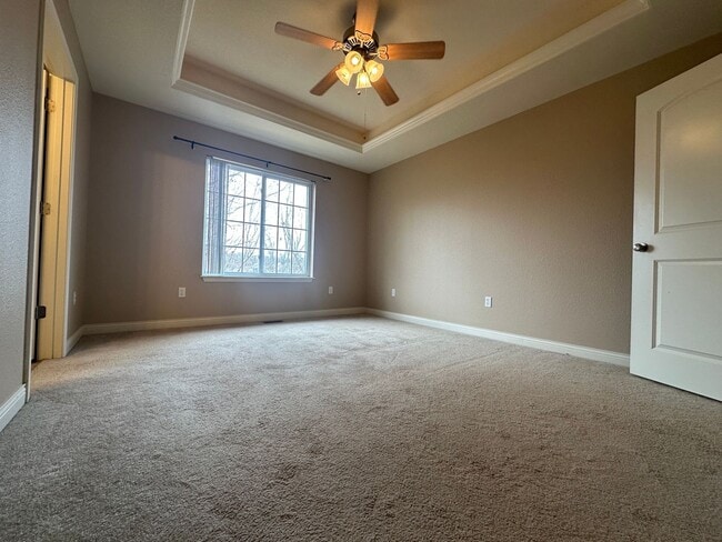 Building Photo - Beautiful 3 bedroom 3 bathroom!!