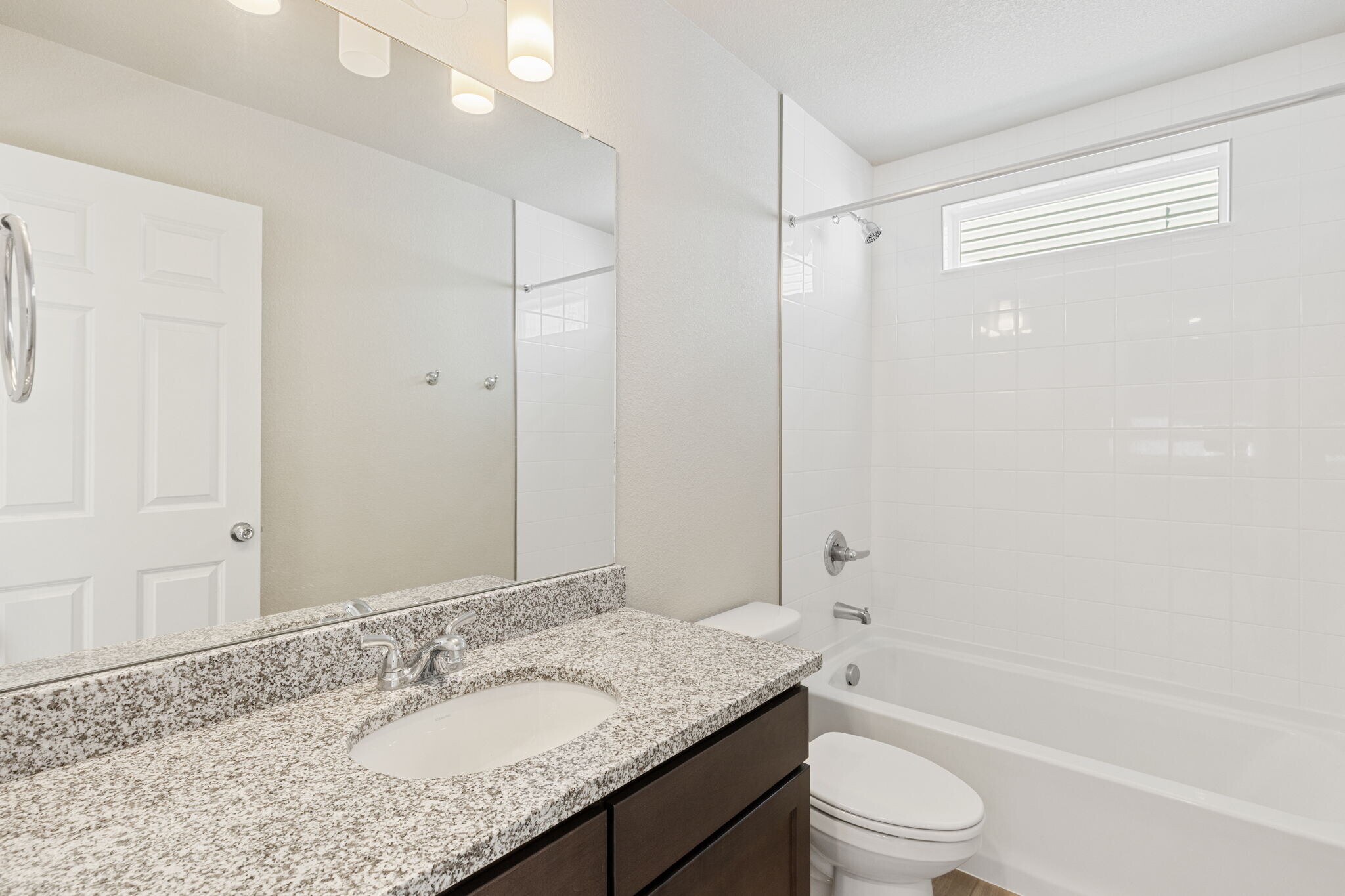 Building Photo - 5748 Thurless Ln