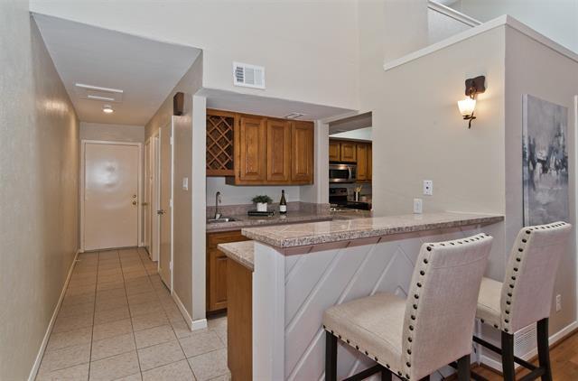 Building Photo - 7450 Holly Hill Dr