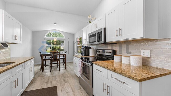 Building Photo - 1745 Banyan Creek Ct