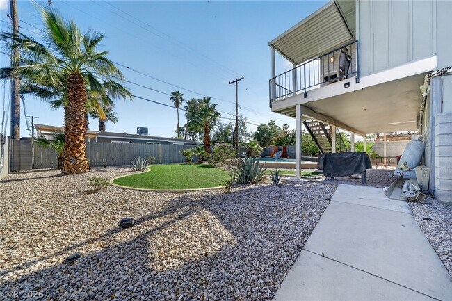Building Photo - 3001 Merritt Ave