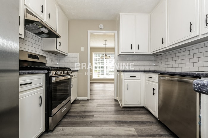 Building Photo - 10473 Starling Trail