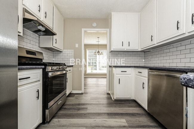 Building Photo - 10473 Starling Trail