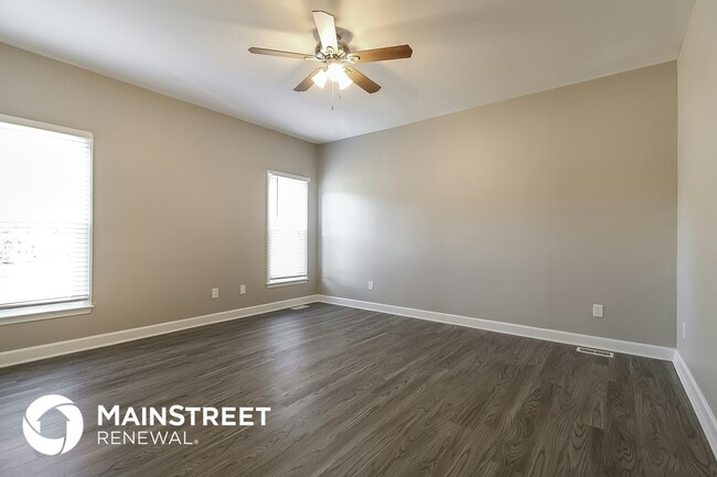 Building Photo - 140 Susan Dr