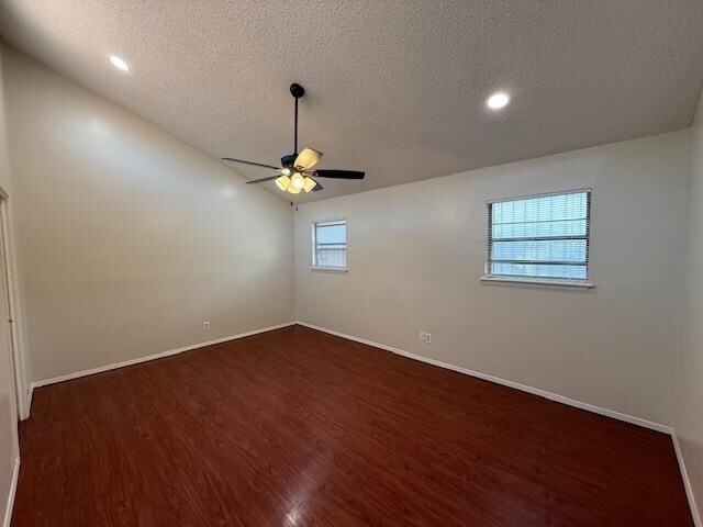 Building Photo - 10 Quadrangle Cir