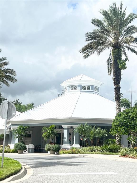 Building Photo - 8101 Coconut Palm Way