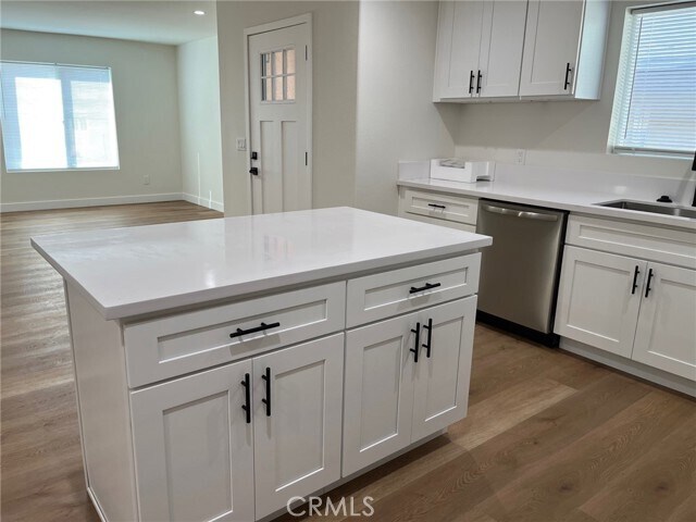 Building Photo - 504 E Stuart Ave