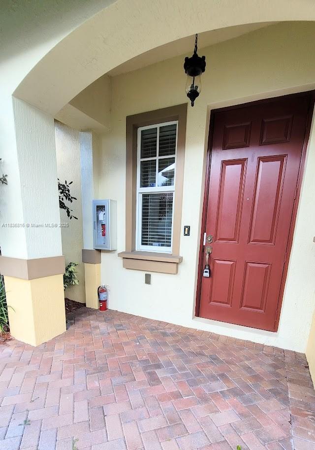 Building Photo - 6033 NW 118th Dr