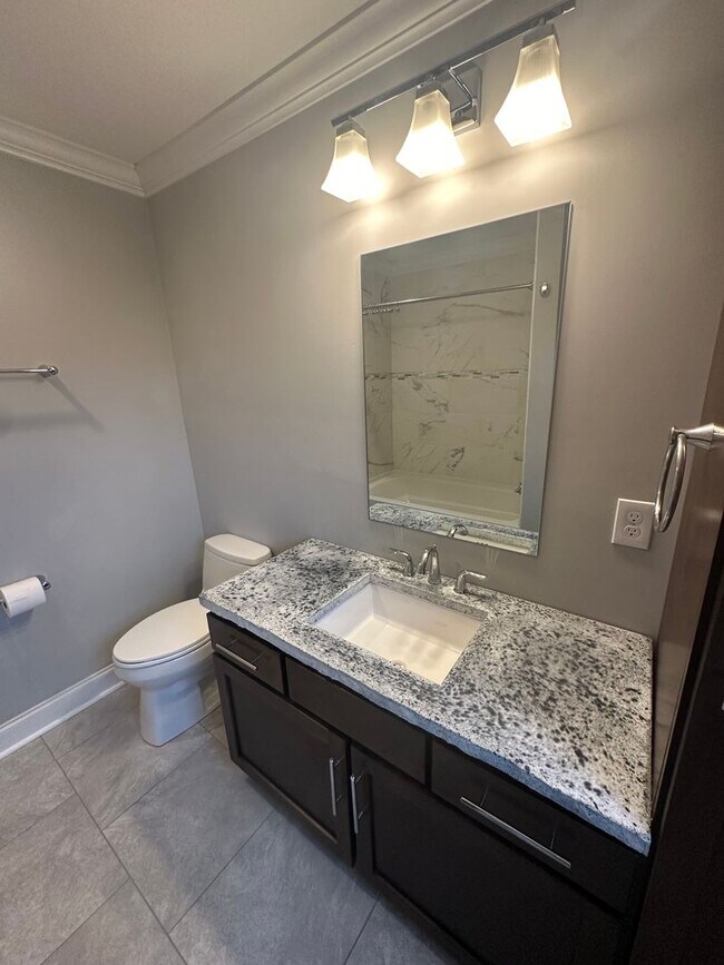 Building Photo - 514 Sapphire Dr