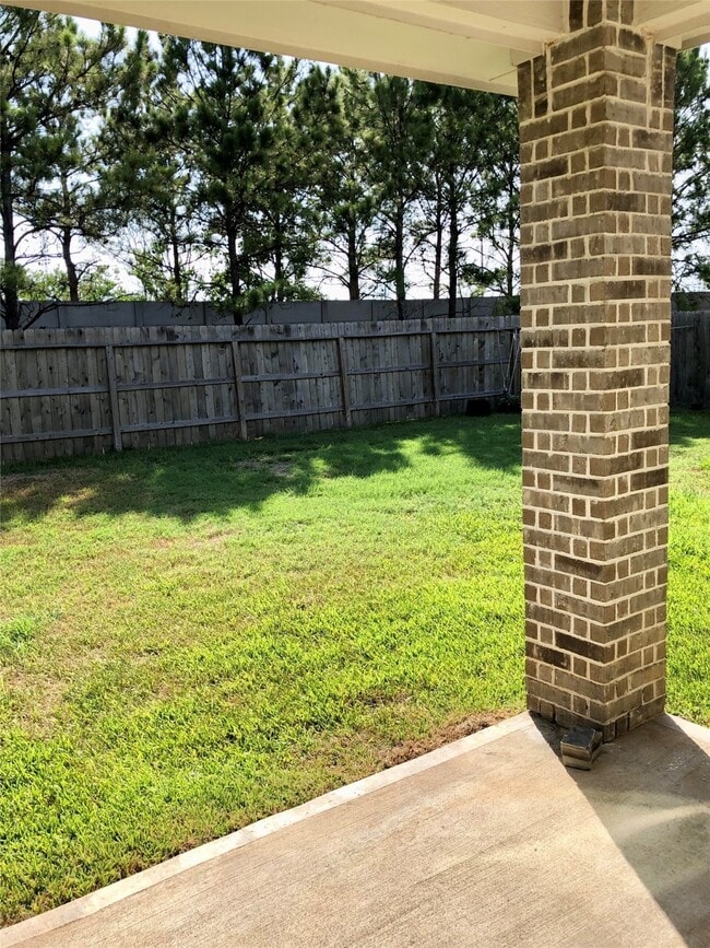 Building Photo - 520 Pedernales St