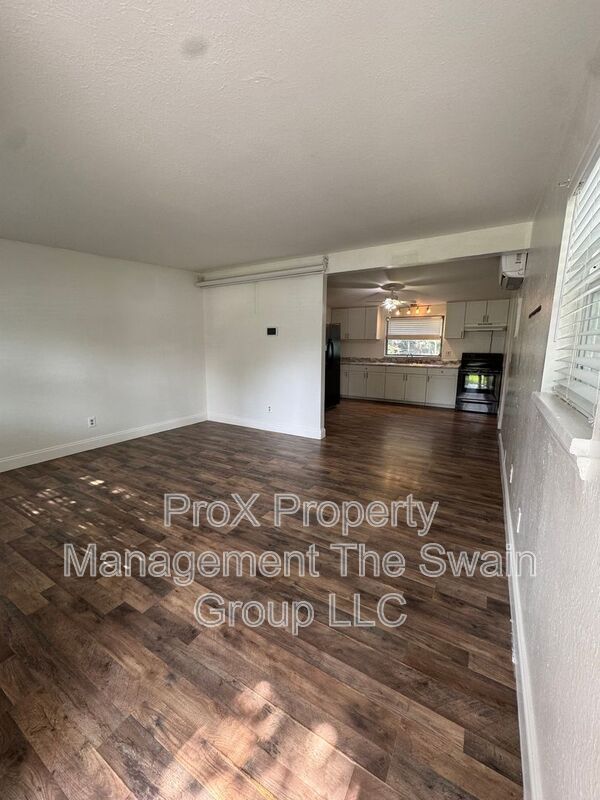 Building Photo - 1246 31st St NW