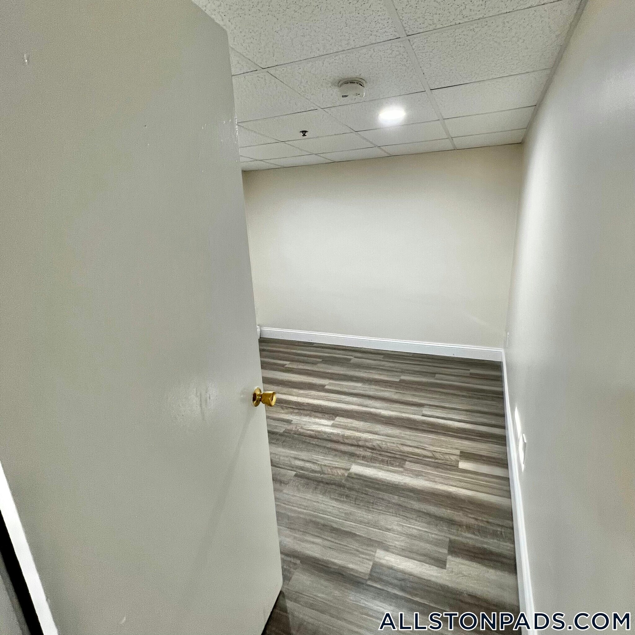 Building Photo - 1160 Commonwealth Ave