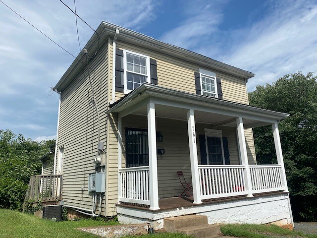 Primary Photo - 761 King St