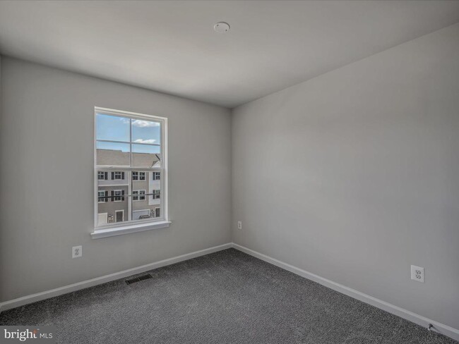 Building Photo - 146 Cooperage Rd