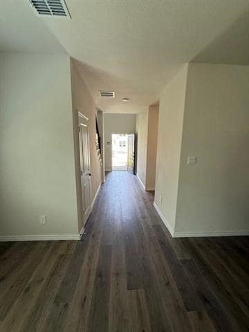 Building Photo - 1800 Bleriot Ct