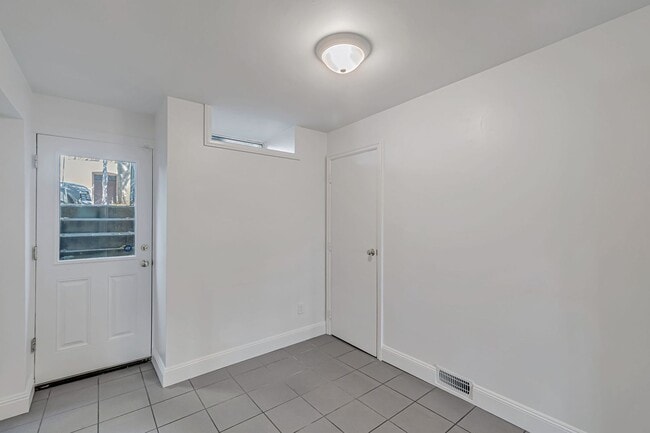 Building Photo - Charming Four Bedroom Home in Potrero Hill...