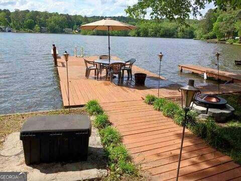 Building Photo - 8712 Lake Dr SW