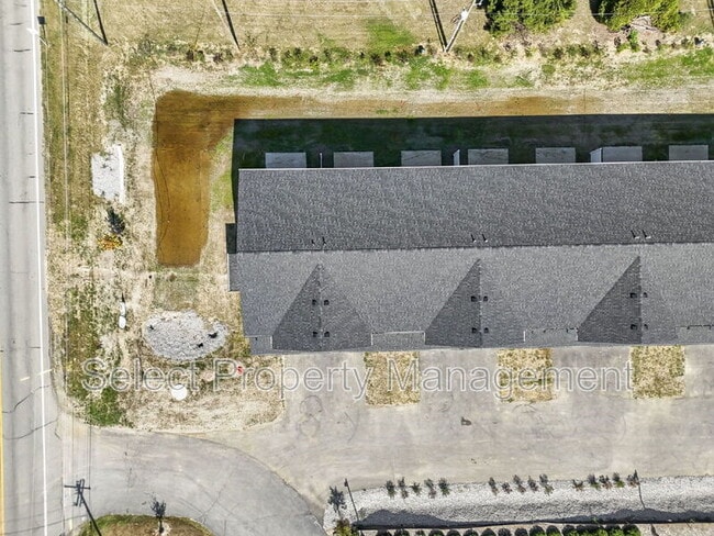 Building Photo - 7097 Homestead Rd