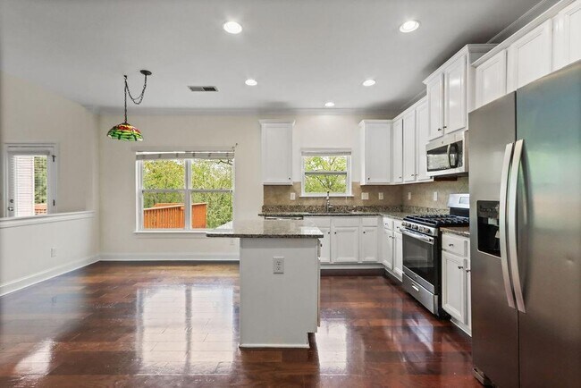 Building Photo - 1555 Buckskin Trail
